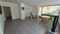 Bureau moderne avec vitrines - Neuchatel